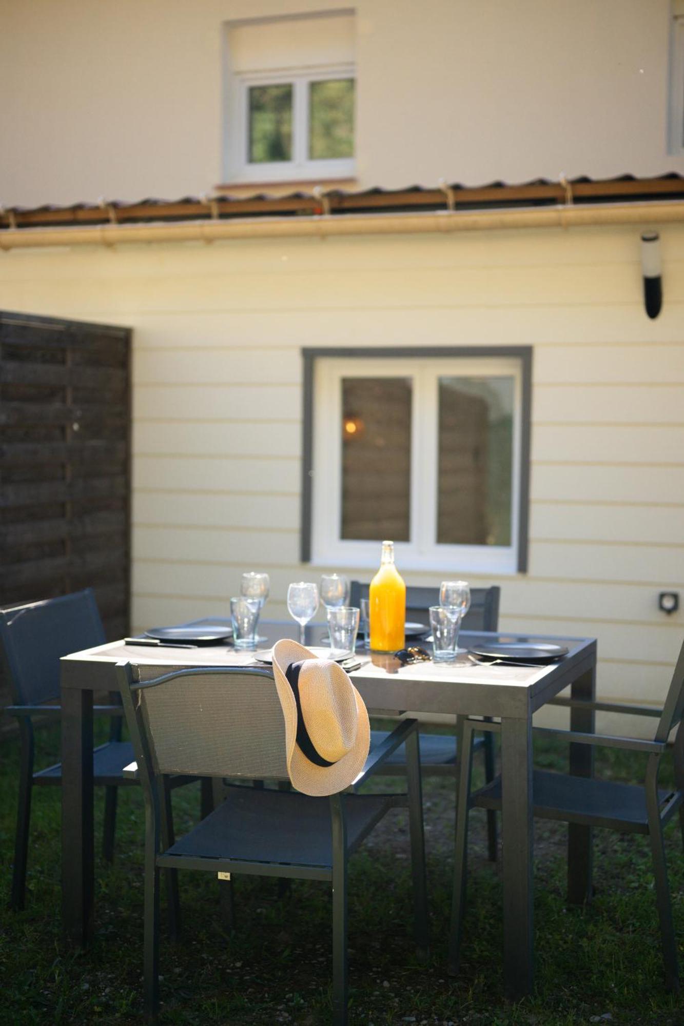 Cosy & Chill Appartements - 10 Min De La Mer - Jardin, Netflix, Terrasse, Fibre & Parking Cagnes-sur-Mer Luaran gambar
