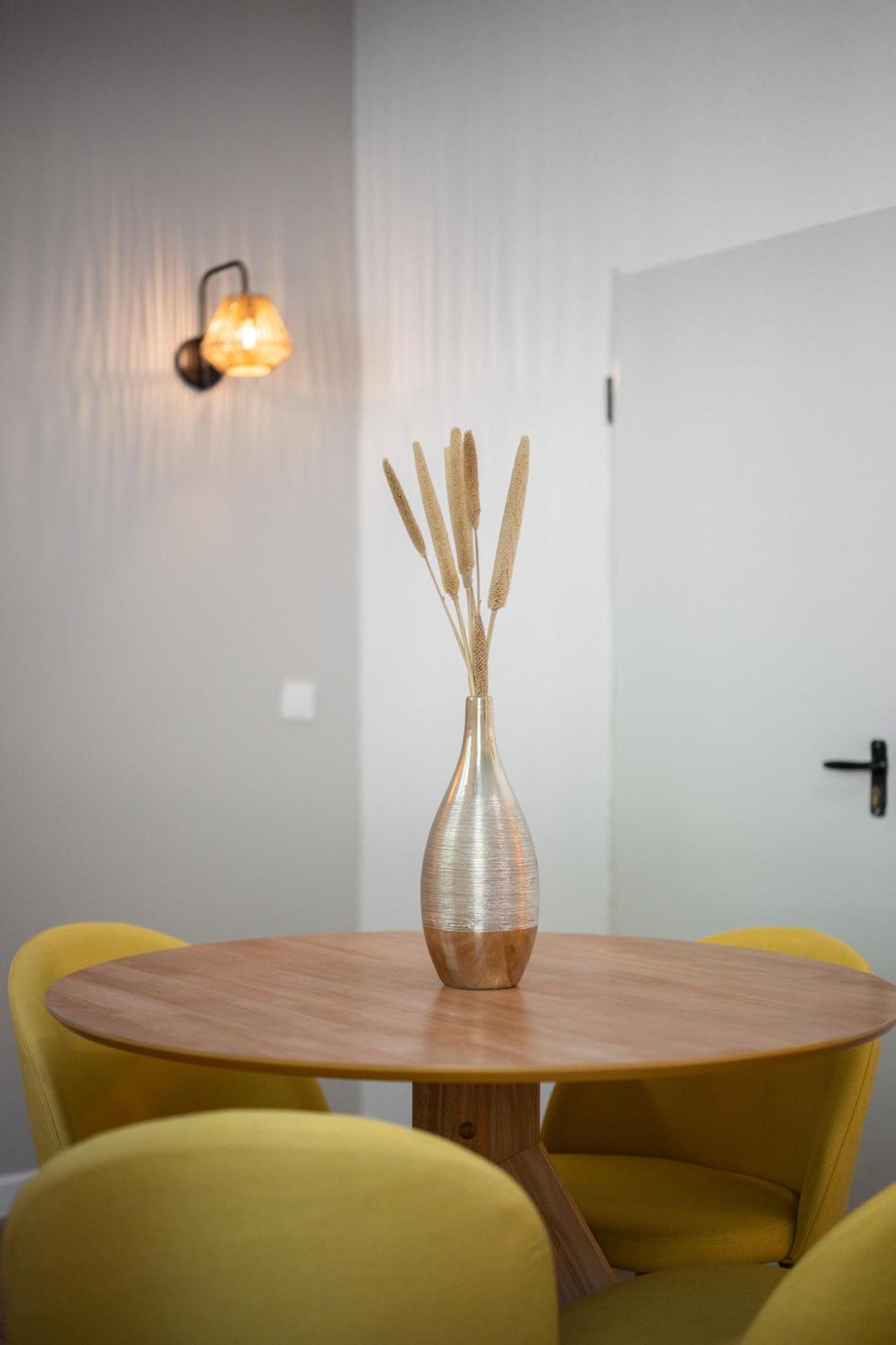 Cosy & Chill Appartements - 10 Min De La Mer - Jardin, Netflix, Terrasse, Fibre & Parking Cagnes-sur-Mer Luaran gambar
